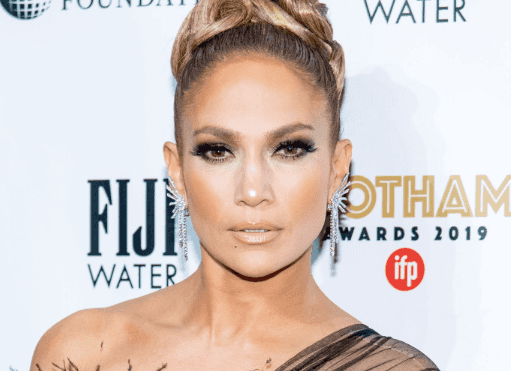 J-Lo says men are ‘useless’ before the age of 33, and we’d believe it J-Lo says men are ‘useless’ before the age of 33, and we’d believe it