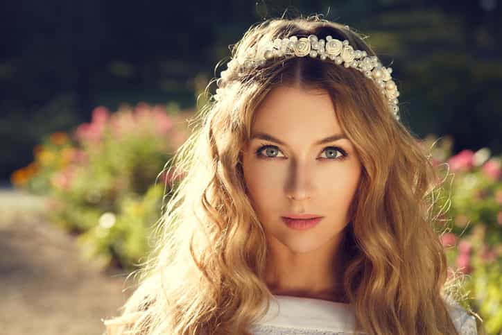 Bride-to-be? You’ll want to tell your makeup artist about this glow-giving face product Bride-to-be? You’ll want to tell your makeup artist about this glow-giving face product