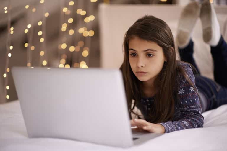 Tween and teen parents: 9 simple things you can do to keep your kids safe(er) online Tween and teen parents: 9 simple things you can do to keep your kids safe(er) online