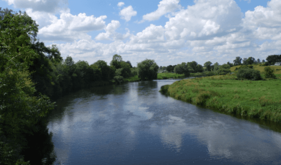 Teenager rescues two young boys who got into difficulty swimming in the River Boyne Teenager rescues two young boys who got into difficulty swimming in the River Boyne