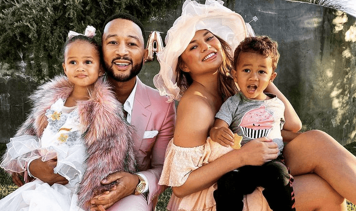 Chrissy Teigen just shut down mum shamers in the most Chrissy Teigen way ever Chrissy Teigen just shut down mum shamers in the most Chrissy Teigen way ever