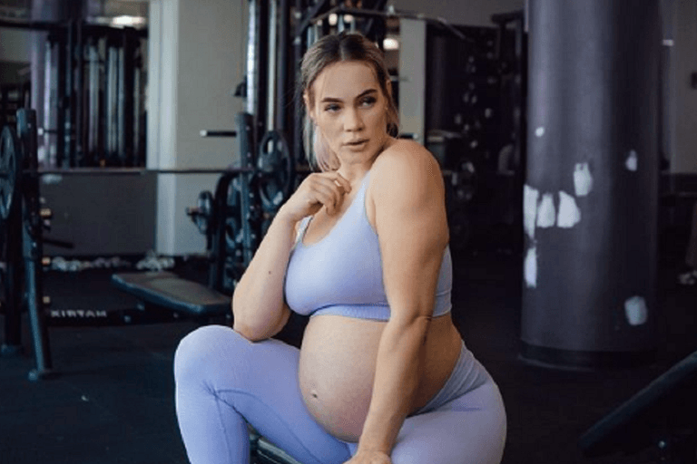 “Vile and disgusting remarks”: Expectant mum shamed for lifting 315lb weights “Vile and disgusting remarks”: Expectant mum shamed for lifting 315lb weights