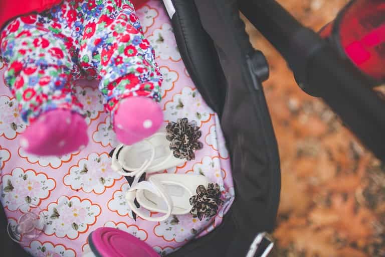 Woman reveals her sister-in-law left her newborn daughter alone in park for hours Woman reveals her sister-in-law left her newborn daughter alone in park for hours