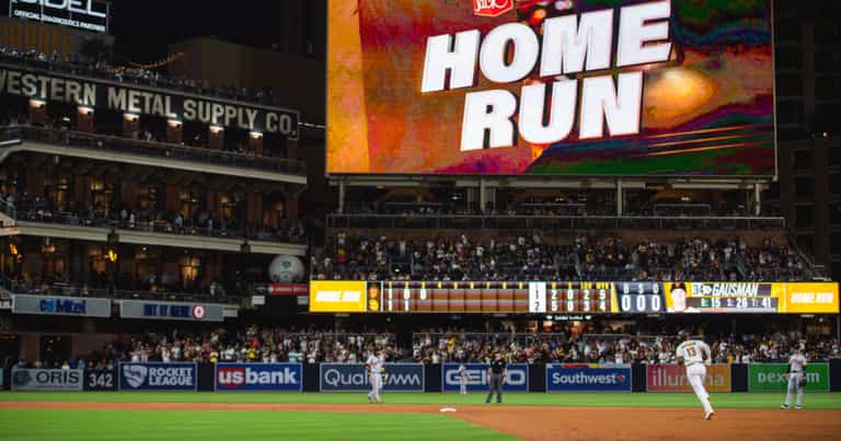 Mum and toddler die in “suspicious” fall from baseball stadium height Mum and toddler die in “suspicious” fall from baseball stadium height