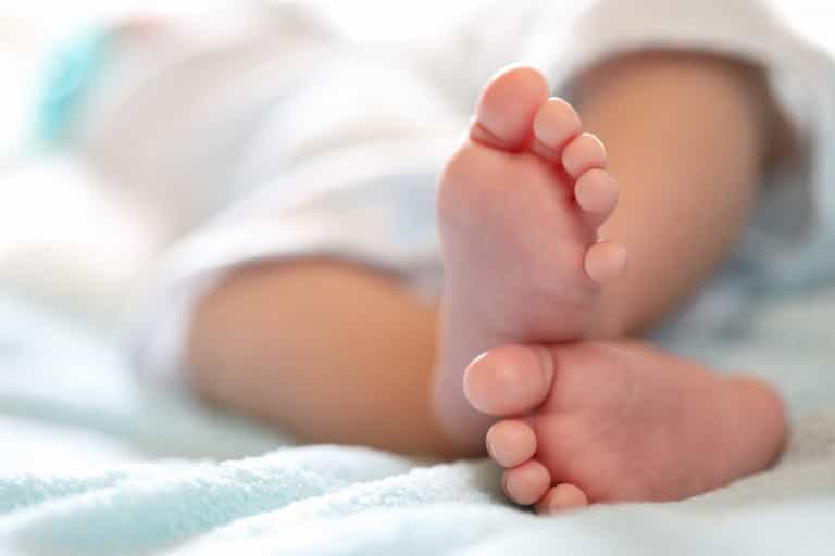 Mum urges parents to check babies’ toes and fingers to avoid losing them Mum urges parents to check babies’ toes and fingers to avoid losing them