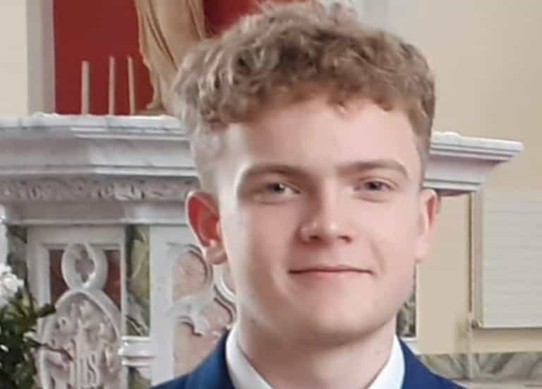 Heartbroken father of 19-year-old Daragh Lee pens moving tribute Heartbroken father of 19-year-old Daragh Lee pens moving tribute