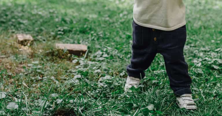 Should I complain to my son’s nursery for discouraging him when he peed in a bush? Should I complain to my son’s nursery for discouraging him when he peed in a bush?