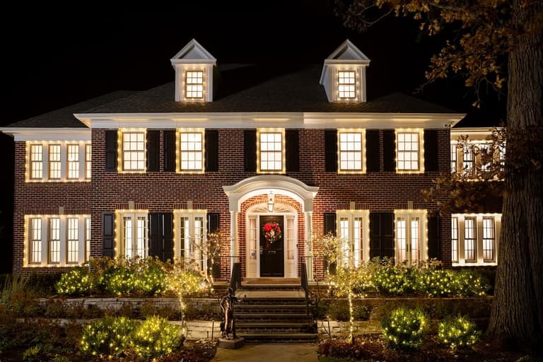 You can now stay in the house from Home Alone You can now stay in the house from Home Alone