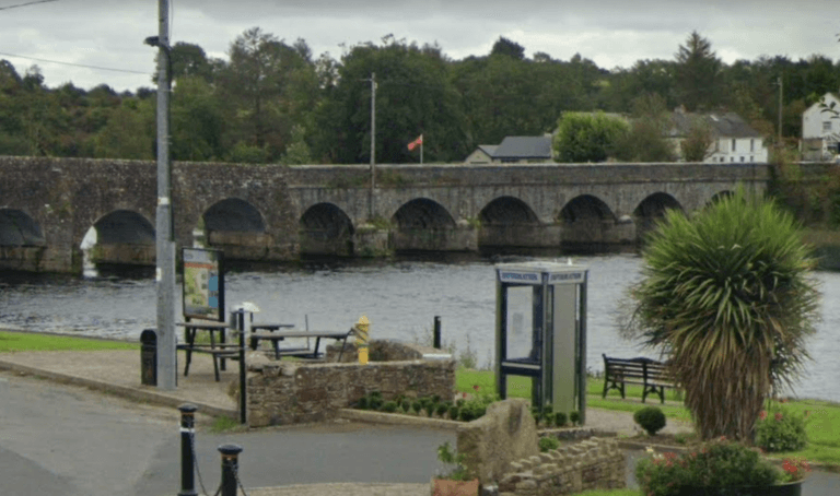 Woman’s body discovered in Co Clare waters as investigation launched Woman’s body discovered in Co Clare waters as investigation launched