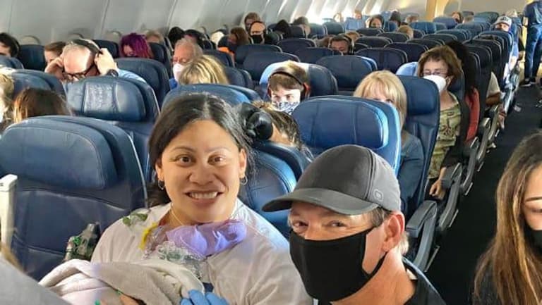 Plane passenger that didn’t know she was pregnant gives birth on plane Plane passenger that didn’t know she was pregnant gives birth on plane