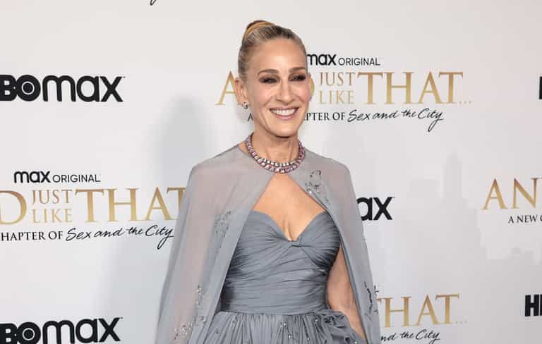 Sarah Jessica Parker on Kim Cattrall’s absence from AJLT: “Samantha is not gone” Sarah Jessica Parker on Kim Cattrall’s absence from AJLT: “Samantha is not gone”