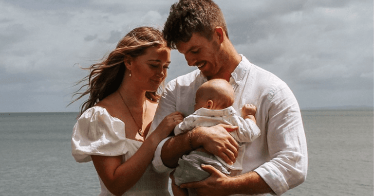 Man becomes Tinder date’s birthing partner after just 3 in-person dates Man becomes Tinder date’s birthing partner after just 3 in-person dates