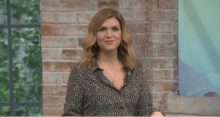 Muireann O’Connell recovers after “sh*tty” mishap live on air Muireann O’Connell recovers after “sh*tty” mishap live on air