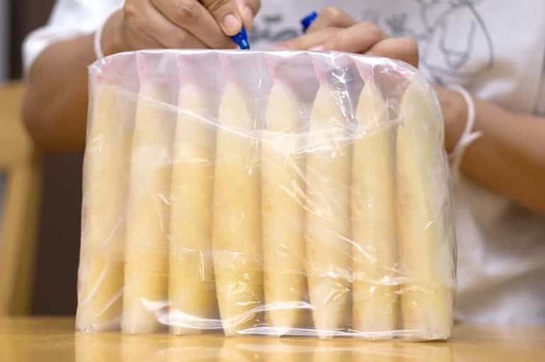 Irish Mother Forced to Throw Away Breastmilk at Airport Security Irish Mother Forced to Throw Away Breastmilk at Airport Security