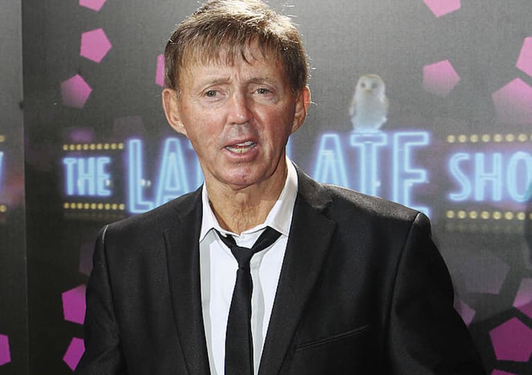 Singer Dickie Rock heartbroken after losing his wife to Covid-19 Singer Dickie Rock heartbroken after losing his wife to Covid-19