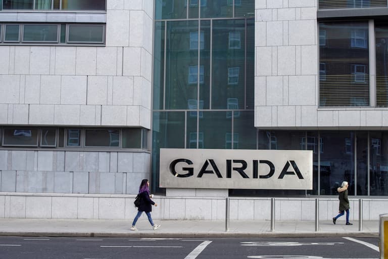 Gardaí question Co. Louth man after concerning video of baby goes viral Gardaí question Co. Louth man after concerning video of baby goes viral
