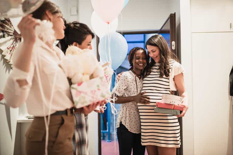 People outraged as man throws lavish baby shower for wife – then keeps gifted money for himself People outraged as man throws lavish baby shower for wife – then keeps gifted money for himself