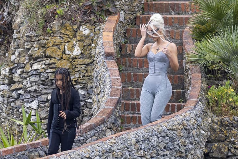Kim Kardashian slated for letting North wear a corset at Kourtney’s wedding Kim Kardashian slated for letting North wear a corset at Kourtney’s wedding