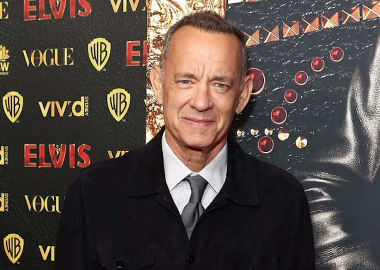 Fans concerned about Tom Hanks after spotting trembling hands at movie premiere Fans concerned about Tom Hanks after spotting trembling hands at movie premiere