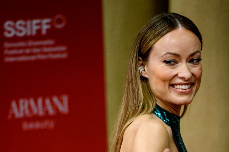 Olivia Wilde calls for her ex Jason Sudeikis to pay childcare costs and £400k legal bills Olivia Wilde calls for her ex Jason Sudeikis to pay childcare costs and £400k legal bills
