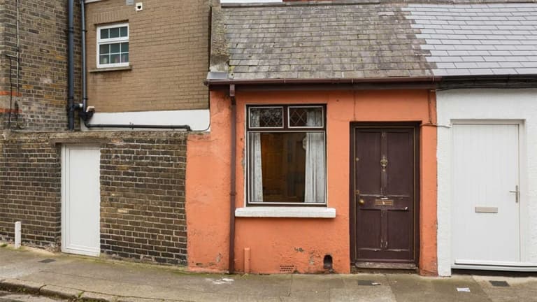Tiny Dublin 6 cottage hits the market with not so tiny price tag Tiny Dublin 6 cottage hits the market with not so tiny price tag
