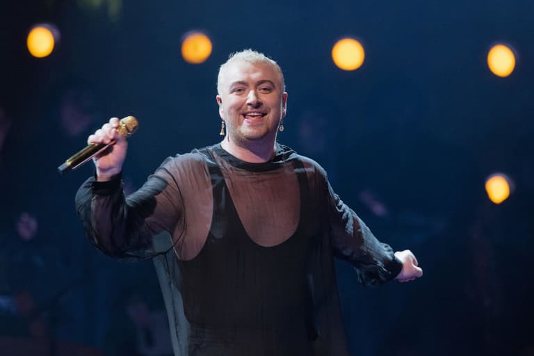 Sam Smith harassed by Irish woman in shocking street attack Sam Smith harassed by Irish woman in shocking street attack