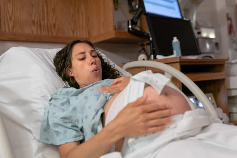 Research shows ‘giving birth takes a bigger toll than running a full marathon’ Research shows ‘giving birth takes a bigger toll than running a full marathon’