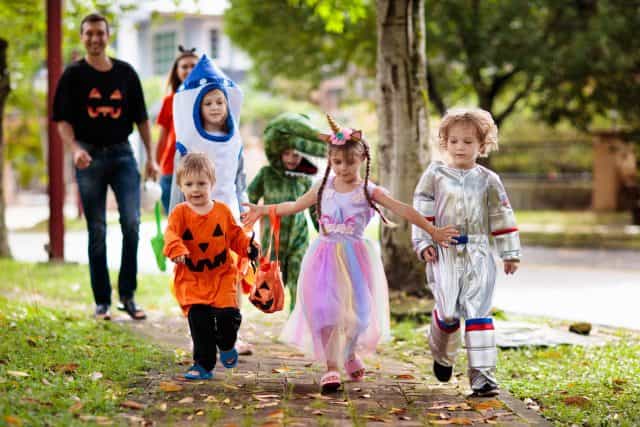 Seven tips for staying safe when trick-or-treating this Halloween Seven tips for staying safe when trick-or-treating this Halloween