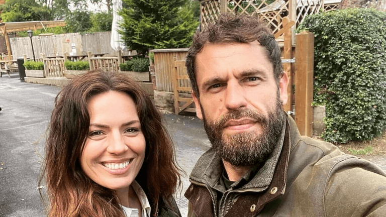 Soap star Kelvin Fletcher slammed for cost of seeing Santa on his farm Soap star Kelvin Fletcher slammed for cost of seeing Santa on his farm