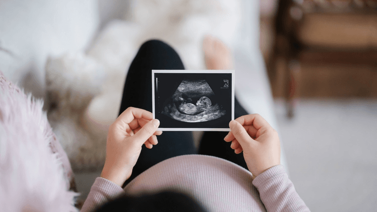 Expectant mum shocked after she loses job a day after announcing pregnancy Expectant mum shocked after she loses job a day after announcing pregnancy