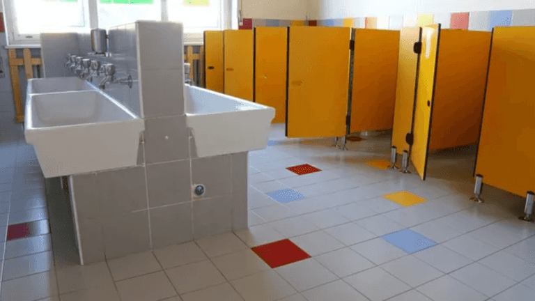 Parents express their concerns after school puts lockable gates on toilets Parents express their concerns after school puts lockable gates on toilets