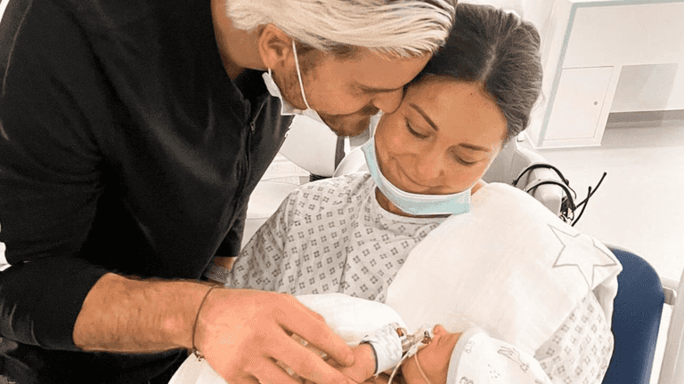 Louise Thompson praised for discussing her traumatic birth Louise Thompson praised for discussing her traumatic birth