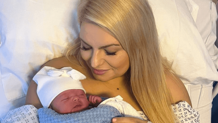 ‘Our little miracle’ – Influencer Louise O’Reilly welcomes baby girl ‘Our little miracle’ – Influencer Louise O’Reilly welcomes baby girl