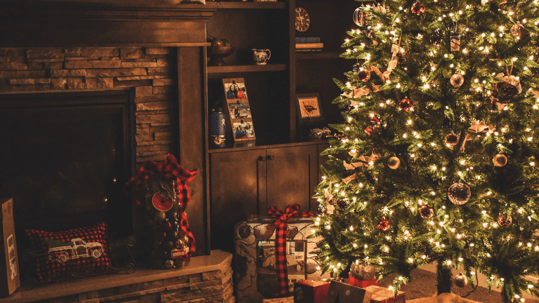 Woman reveals incredible Christmas hack that will save you money Woman reveals incredible Christmas hack that will save you money