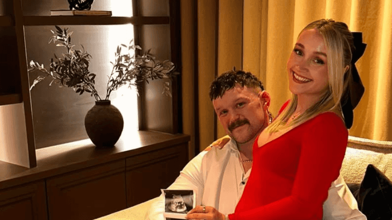 Andrew Porter and wife Elaine reveal they’re expecting a rainbow baby Andrew Porter and wife Elaine reveal they’re expecting a rainbow baby