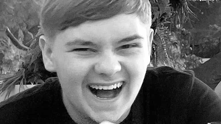 Sister of 15-year-old stabbed to death in Sheffield school pays heartbreaking tribute Sister of 15-year-old stabbed to death in Sheffield school pays heartbreaking tribute