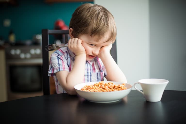 We shouldn’t make kids finish the food on their plate, claims dietician We shouldn’t make kids finish the food on their plate, claims dietician