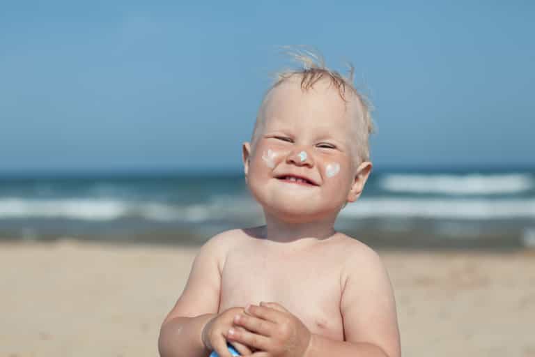 The struggle is real: 8 harrowing stages of trying to put sun cream on kids The struggle is real: 8 harrowing stages of trying to put sun cream on kids