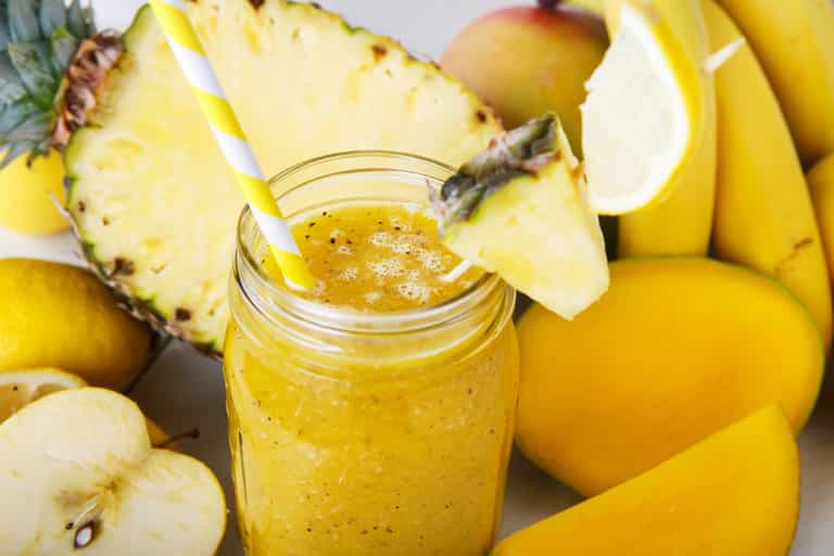 Wrecked? Meet the gluten-free mom smoothie (vitamin-rich to refuel your day) Wrecked? Meet the gluten-free mom smoothie (vitamin-rich to refuel your day)