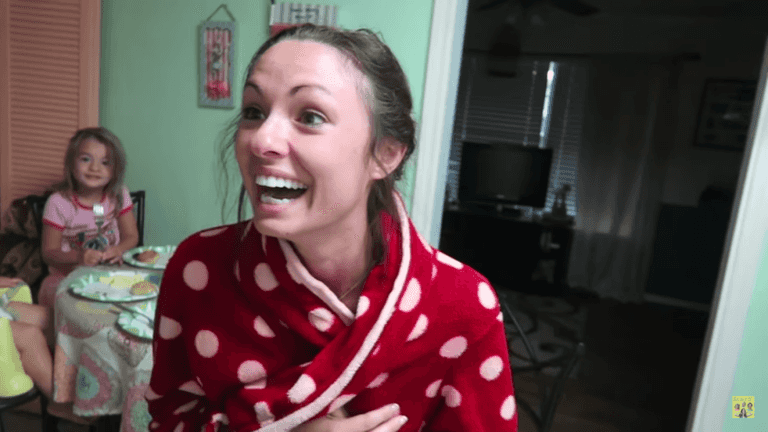 Dad reveals THE most UNEXPECTED pregnancy announcement of all time… to the mum! Dad reveals THE most UNEXPECTED pregnancy announcement of all time… to the mum!