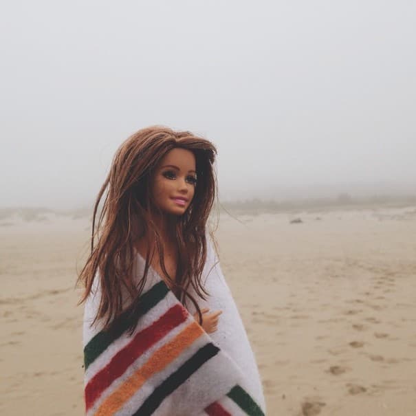 Hipster Barbie is the funniest thing we have seen all day Hipster Barbie is the funniest thing we have seen all day
