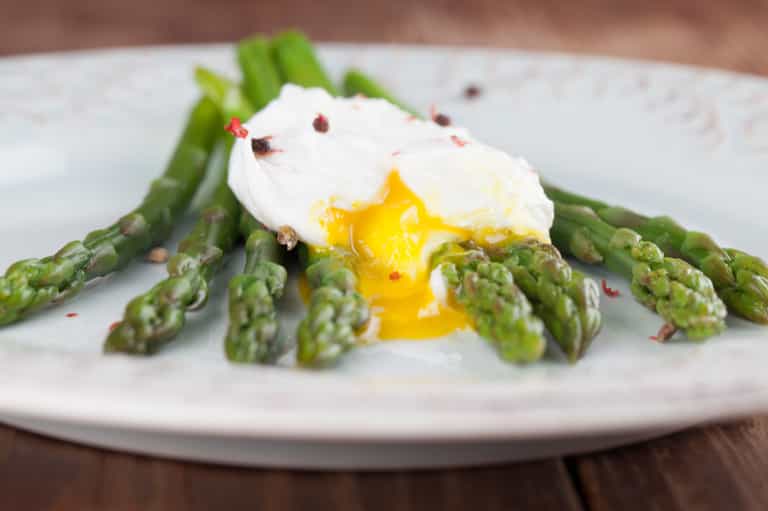 Poached eggs in white WINE for any time of the day Poached eggs in white WINE for any time of the day