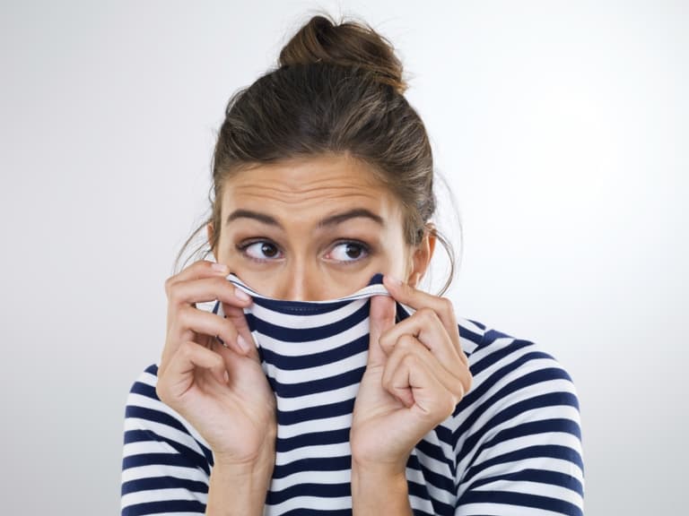 15 Ways to Spot a Secretly Pregnant Woman 15 Ways to Spot a Secretly Pregnant Woman