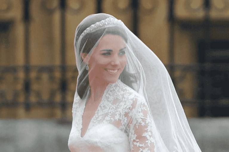 Kate Middleton deviated from royal tradition on her wedding and it created some tension Kate Middleton deviated from royal tradition on her wedding and it created some tension