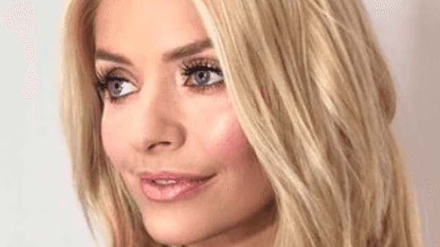 Would you pay €230 for Holly Willoughby’s latest summer look? Would you pay €230 for Holly Willoughby’s latest summer look?