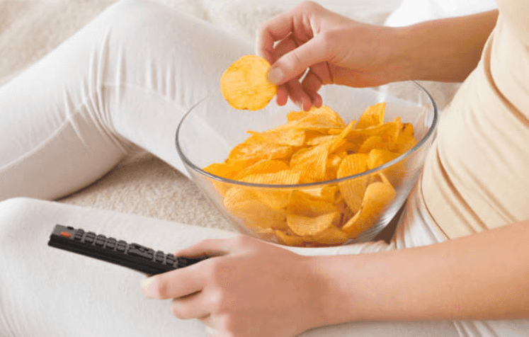 Mum enforces strict rules on teens leaving food in their rooms Mum enforces strict rules on teens leaving food in their rooms