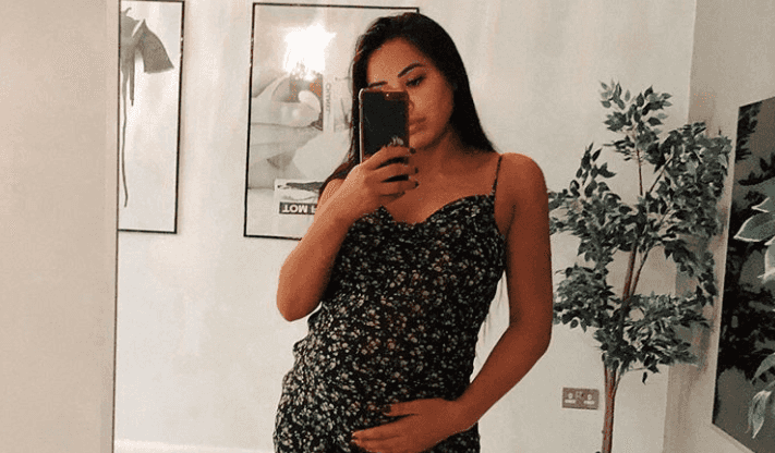 Marnie Simpson thanks fans for support after ‘traumatic’ 28 hour labour Marnie Simpson thanks fans for support after ‘traumatic’ 28 hour labour
