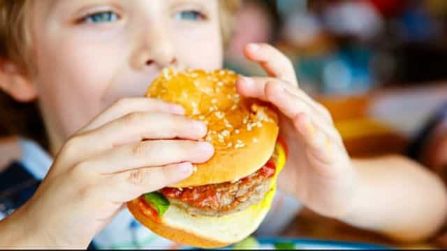 New study finds children eat more junk food after watching YouTube New study finds children eat more junk food after watching YouTube