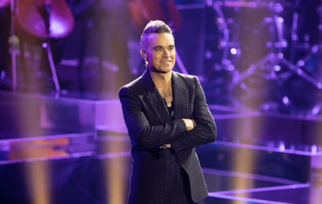 Robbie Williams’ daughter Teddy shares his musical talent Robbie Williams’ daughter Teddy shares his musical talent