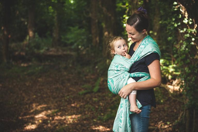 What’s this babywearing all about? And why is it so beneficial to baby and mum? What’s this babywearing all about? And why is it so beneficial to baby and mum?